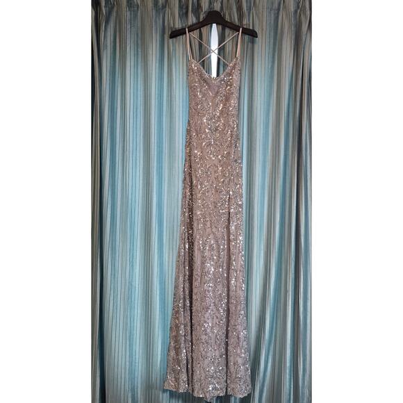 Windsor Silver Kinsley Formal Sequin Mermaid Maxi Dress Sz S (753) - Picture 1 of 9